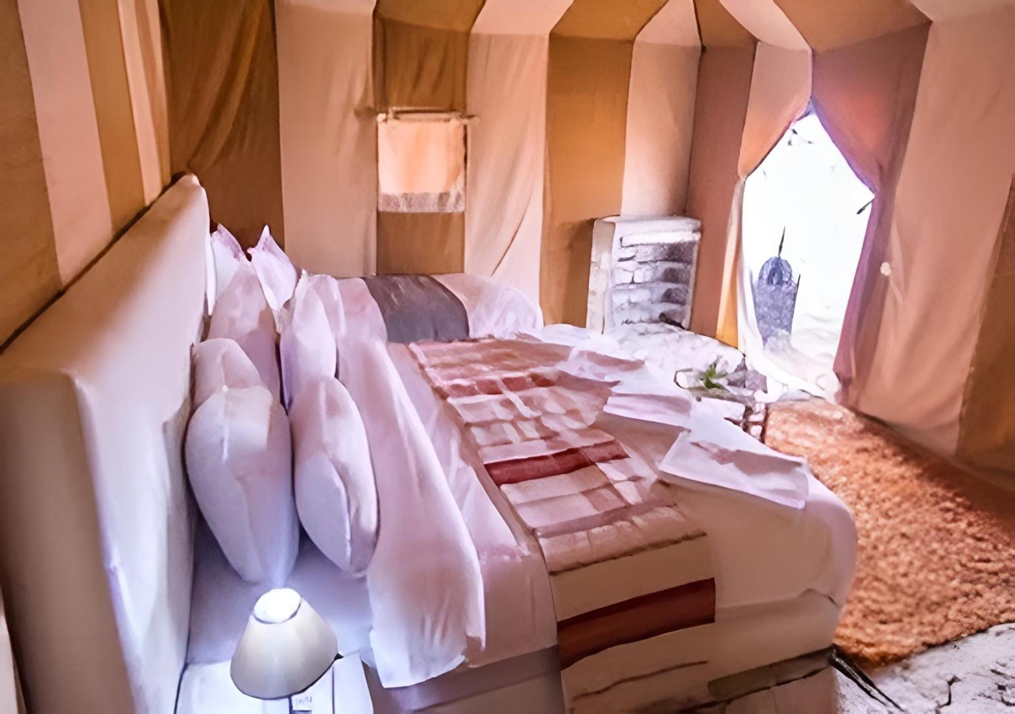 Merzouga Lovely Luxury Camp Экстерьер фото